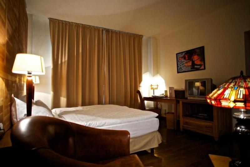 Rembrandt Old Town Hotel Bucharest Room photo