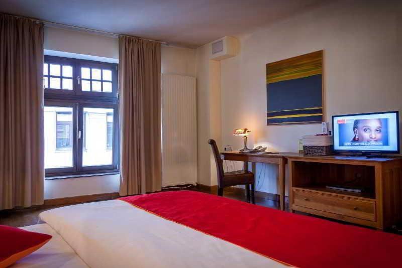 Rembrandt Old Town Hotel Bucharest Room photo